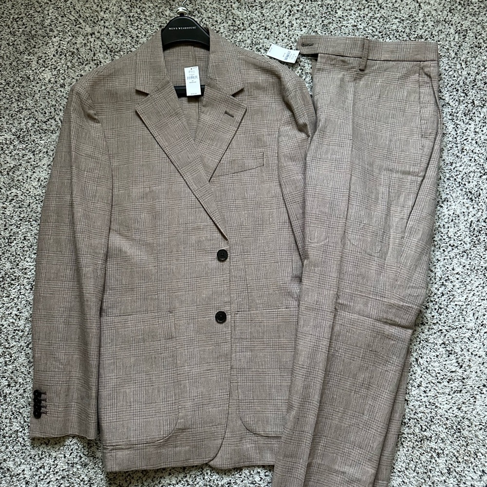 Banana Republic Suit Brand New! - Linen-Blend